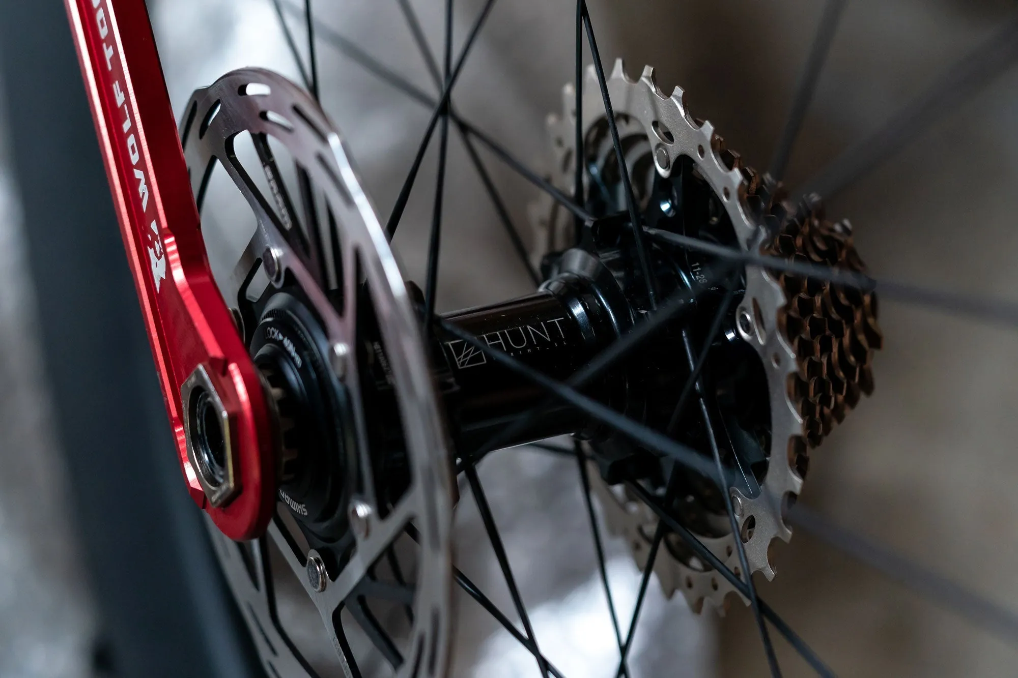 RE:NEW HUNT 7387 Aerodynamicist Carbon Disc Wheelsets