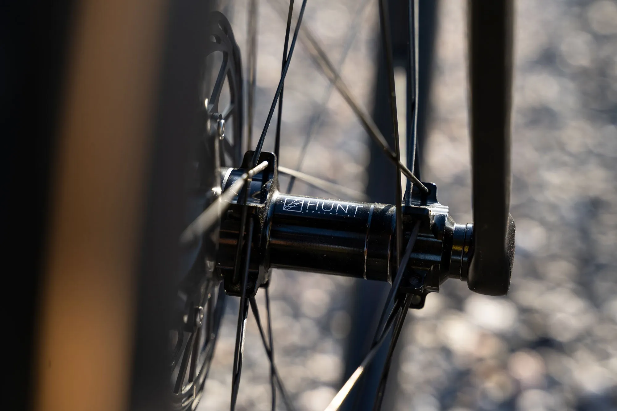 RE:NEW HUNT 8387 Aerodynamicist Carbon Disc Wheelsets