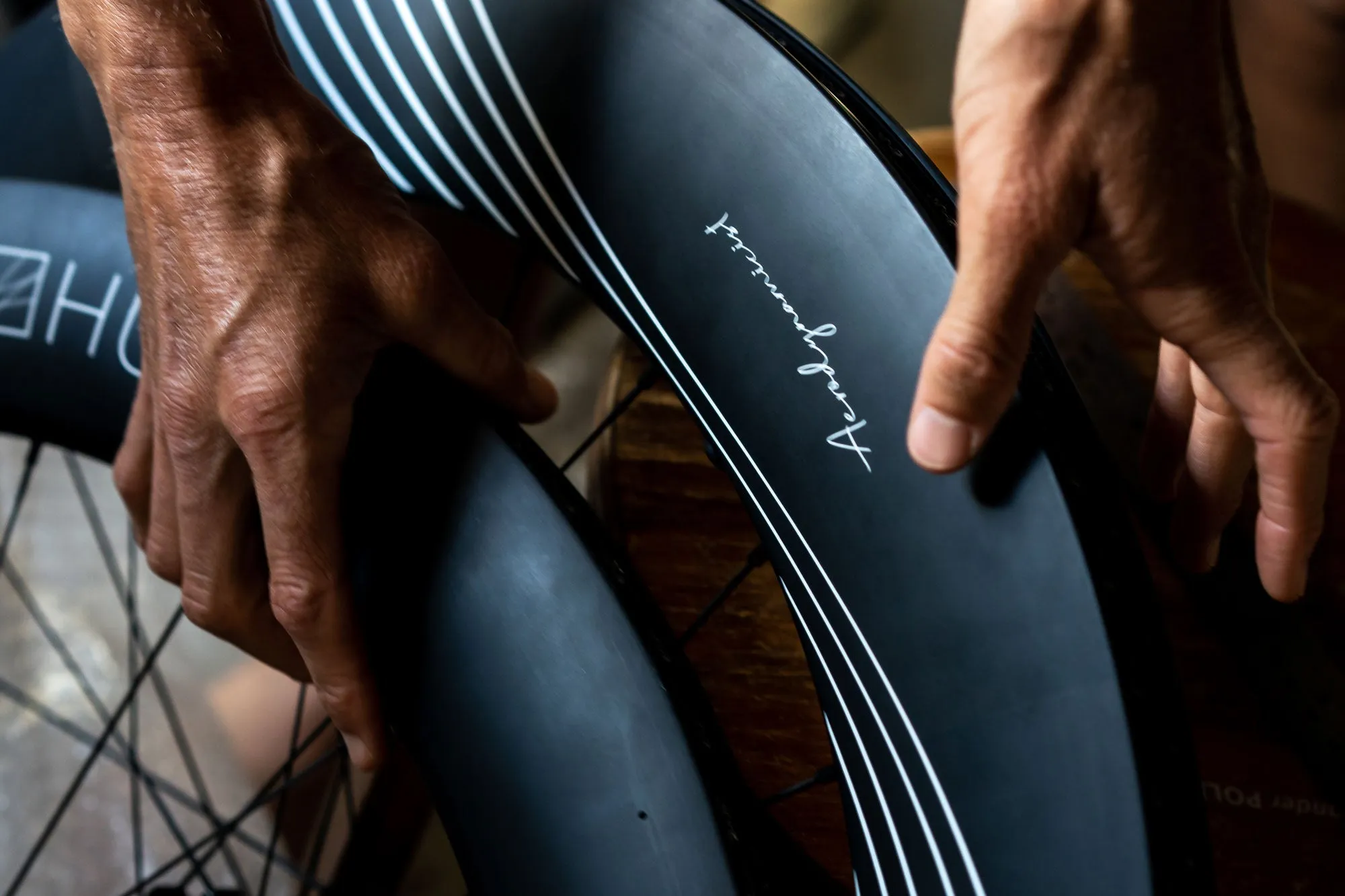 RE:NEW HUNT 8387 Aerodynamicist Carbon Disc Wheelsets