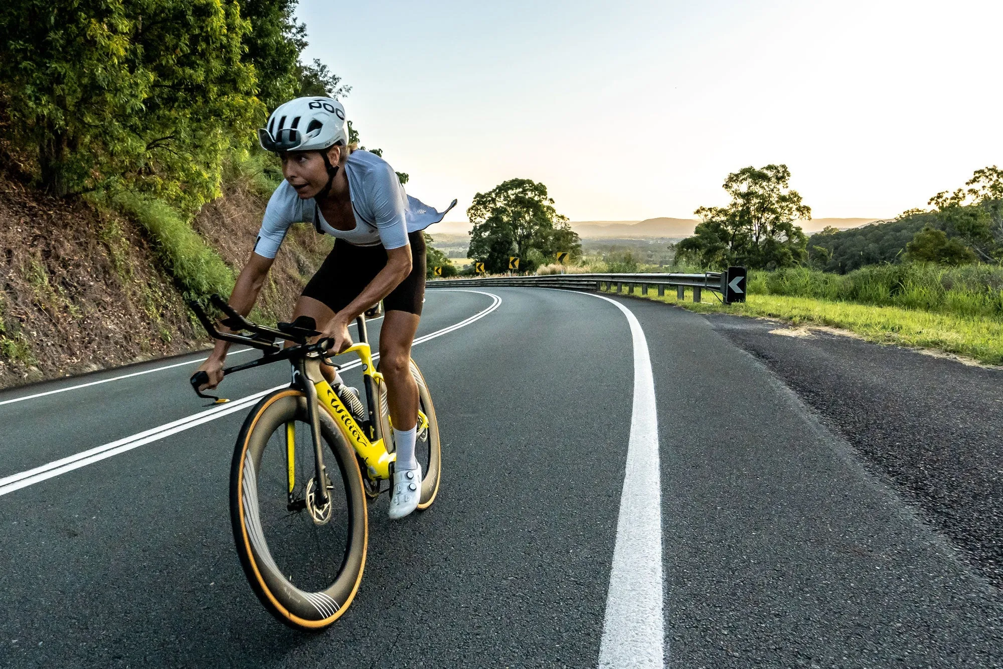 RE:NEW HUNT 8387 Aerodynamicist Carbon Disc Wheelsets